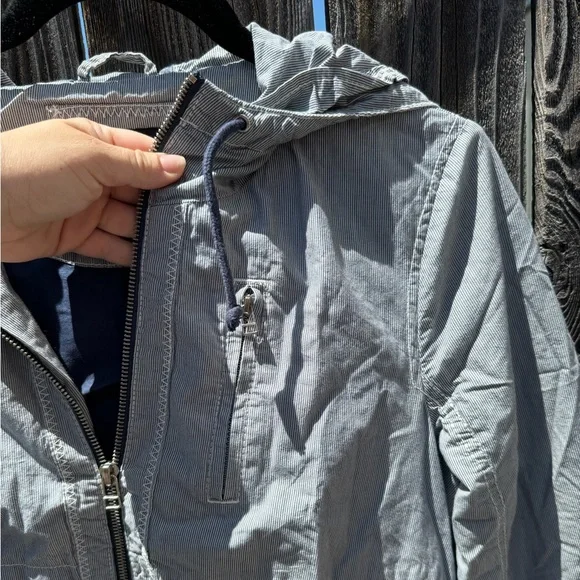CLEARANCE 3/$15 Blue and White Striped C&A Outerwear Company anorak jacket mediu - Picture 5 of 15